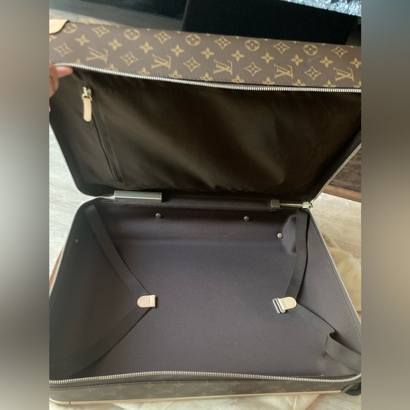 💯% Authentic LOUIS VUITTON Horizon carry on luggage - Picture 6 of 14